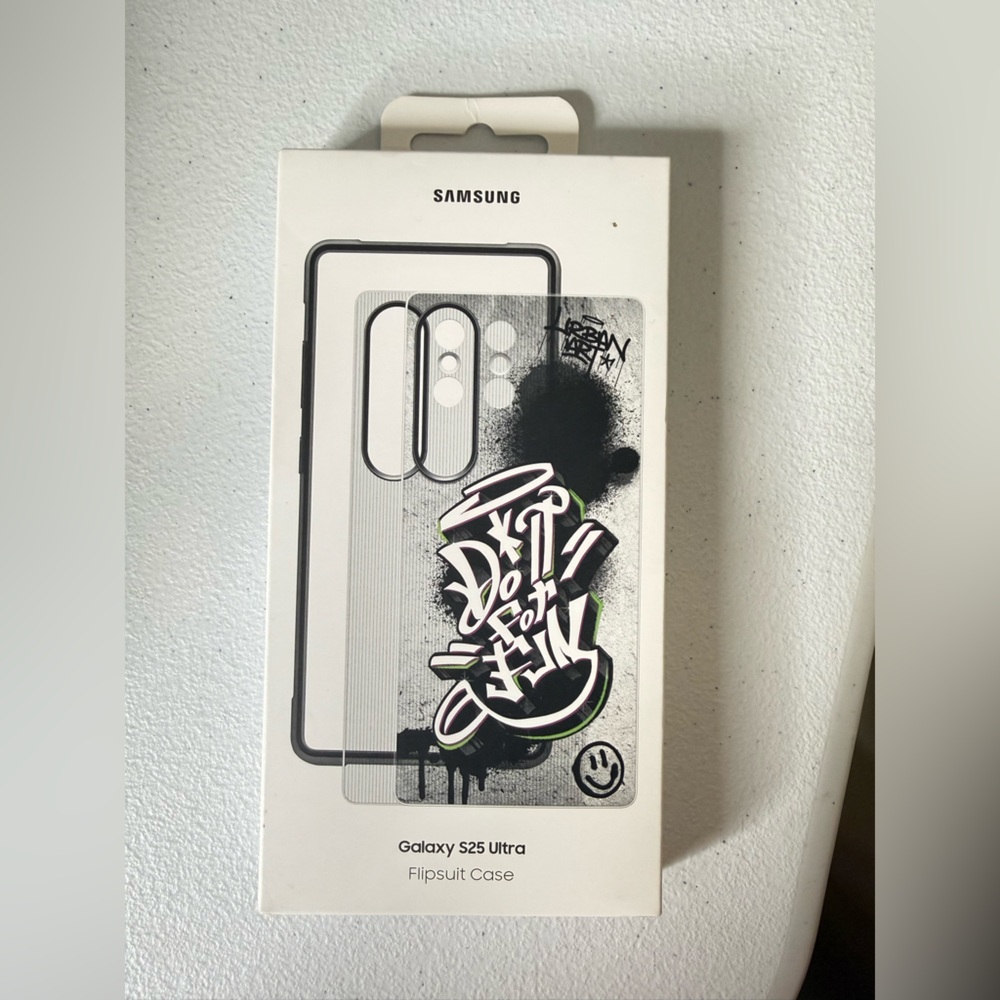 Samsung Clear Case with Black Graffiti and White Outline Accents